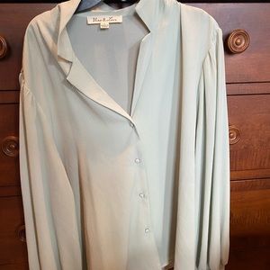Vine & Love long sleeve button up blouse. Light green. Size Large
